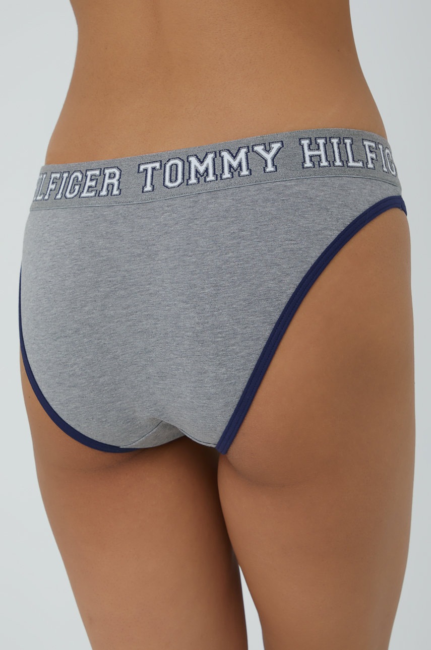 

Труси Tommy Hilfiger колір сірий