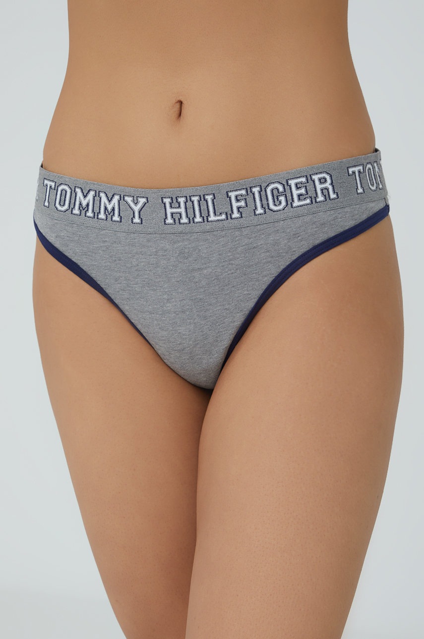 

Прашки Tommy Hilfiger в сиво, Сив