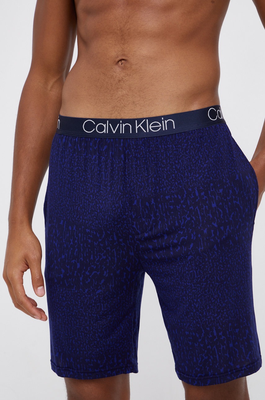 

Късо долнище на пижама Calvin Klein Underwear мъжко в тъмносиньо с десен, Тъмносин