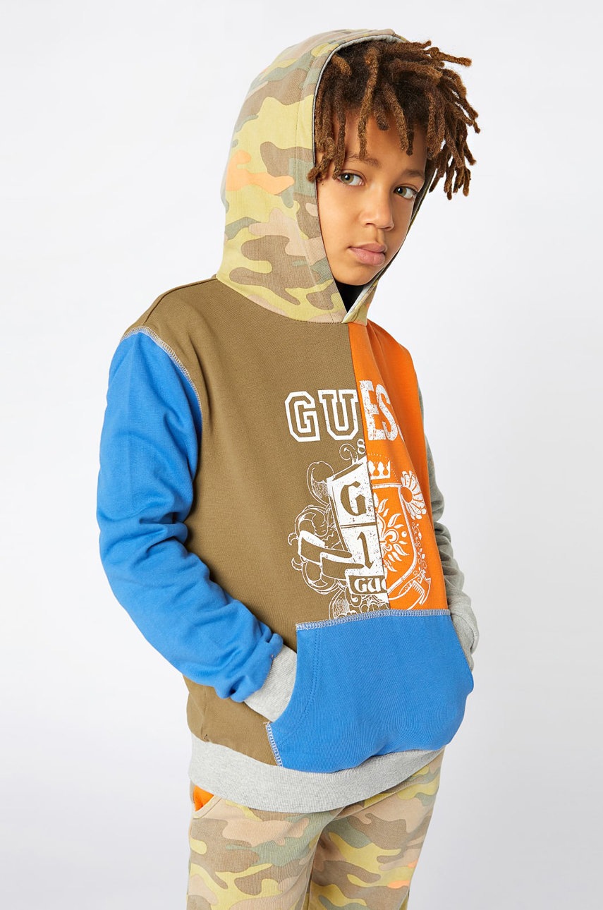 

Детски суичър Guess с принт, Многоцветен