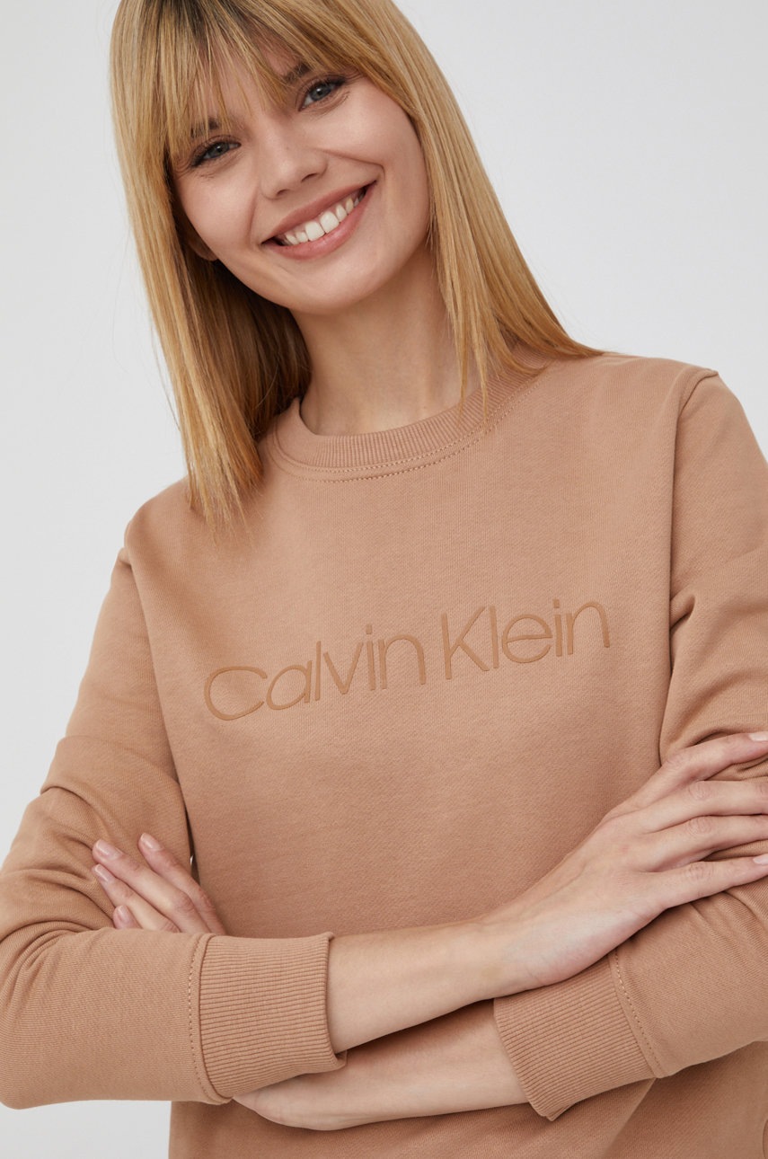 

Памучен суичър Calvin Klein дамска в розово с апликация, Кафяв