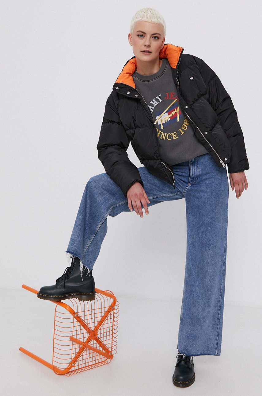 

Кофта Tommy Jeans женская цвет серый с принтом