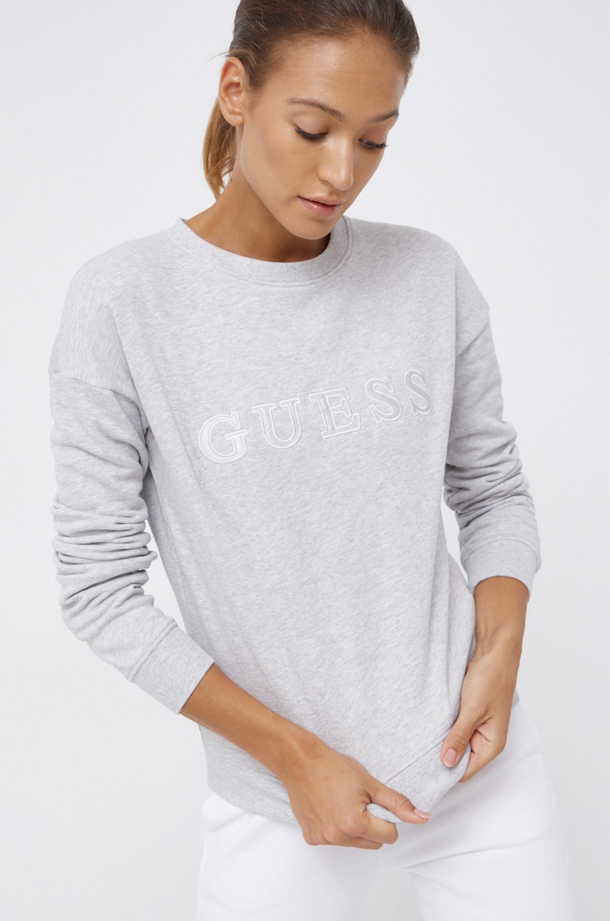 

Памучен суичър Guess дамски в сиво с апликация, Сив