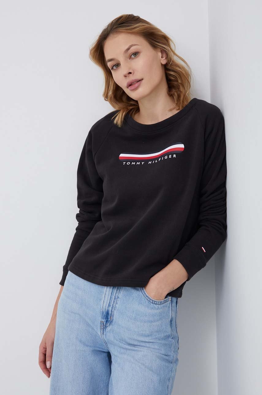 

Суичър Tommy Hilfiger в черно с принт, Черен