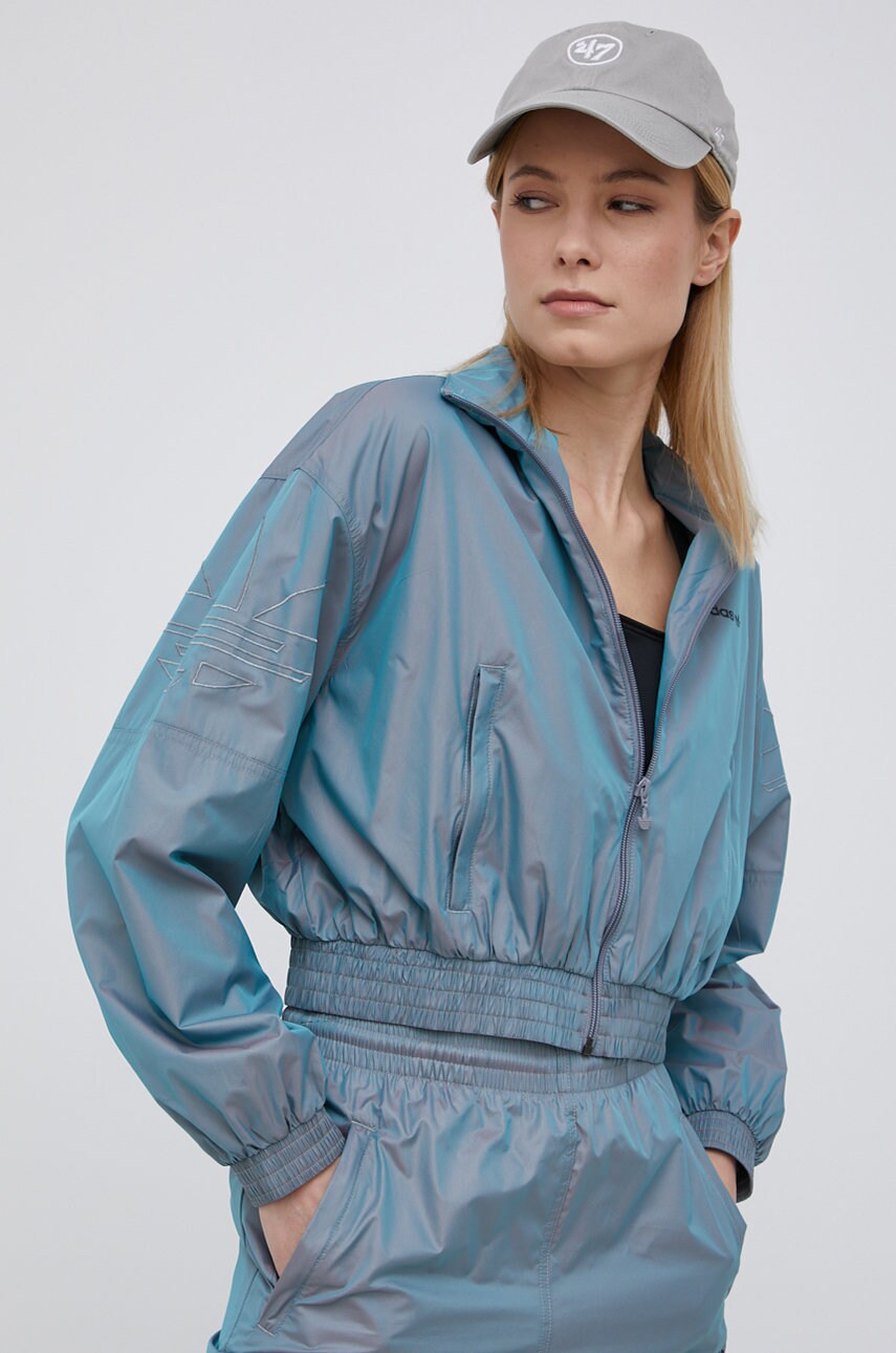 

Куртка adidas Originals H35893 женская цвет серый