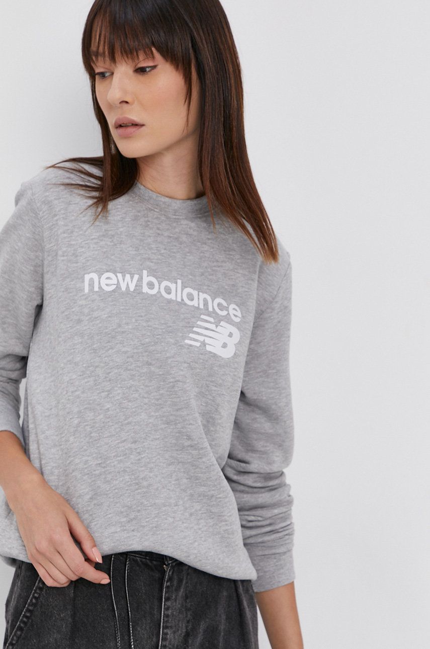 New Balance Bluză femei, culoarea gri, cu imprimeu answear.ro