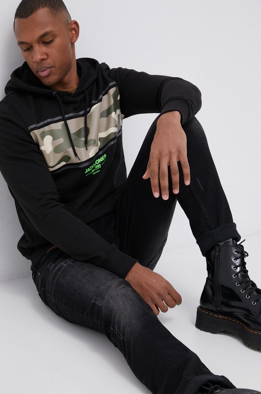 

Суичър Jack & Jones мъжки в черно с принт, Черен