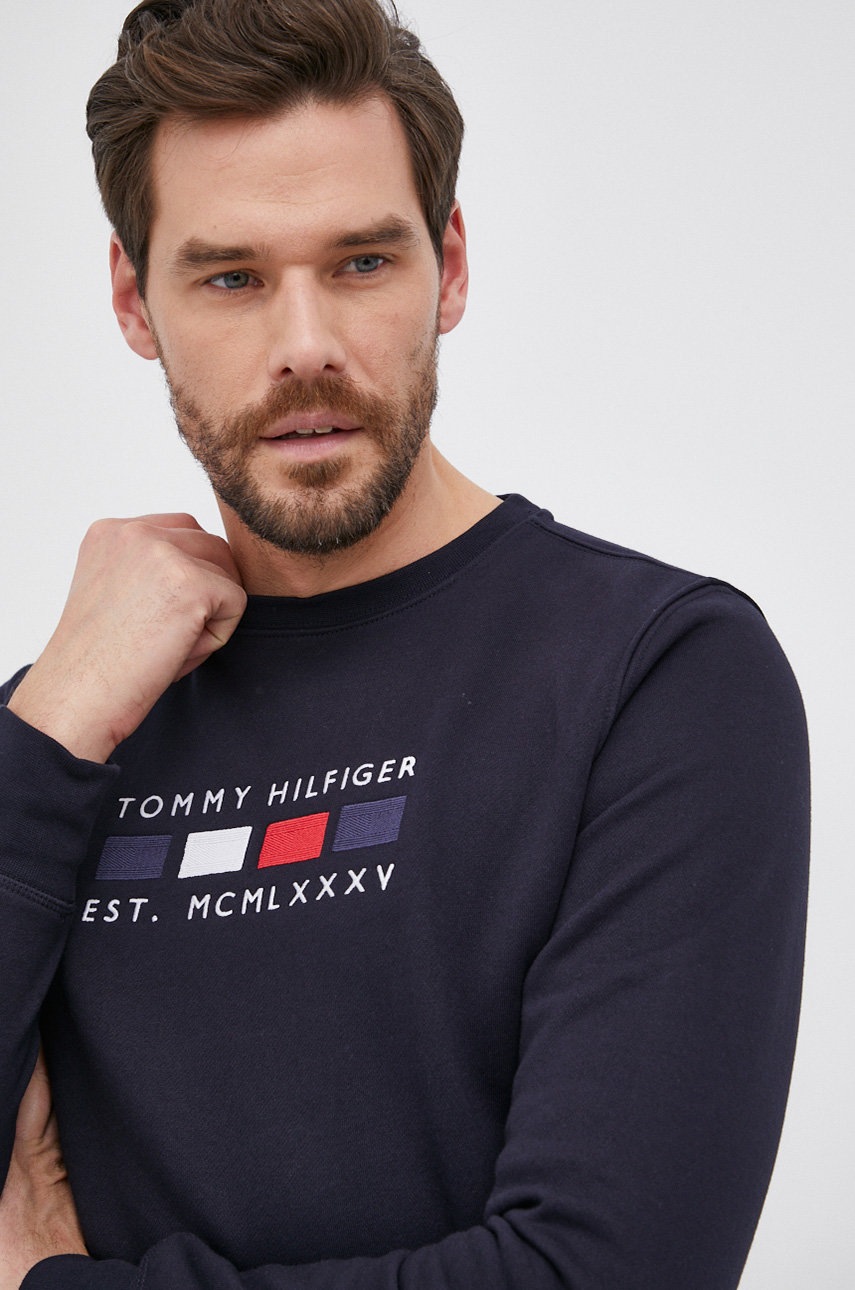 

Суичър Tommy Hilfiger мъжки в тъмносиньо с апликация, Тъмносин