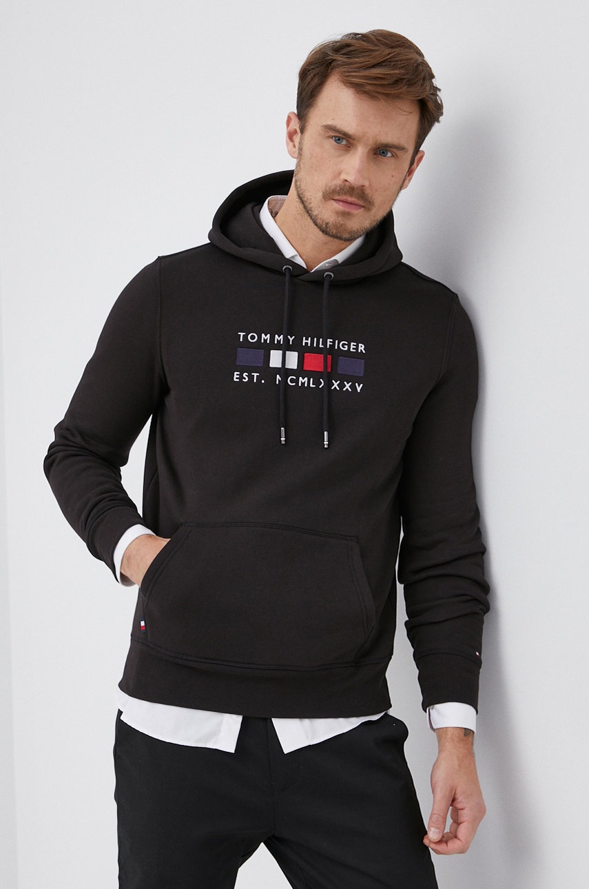 

Суичър Tommy Hilfiger мъжки в черно с апликация, Черен