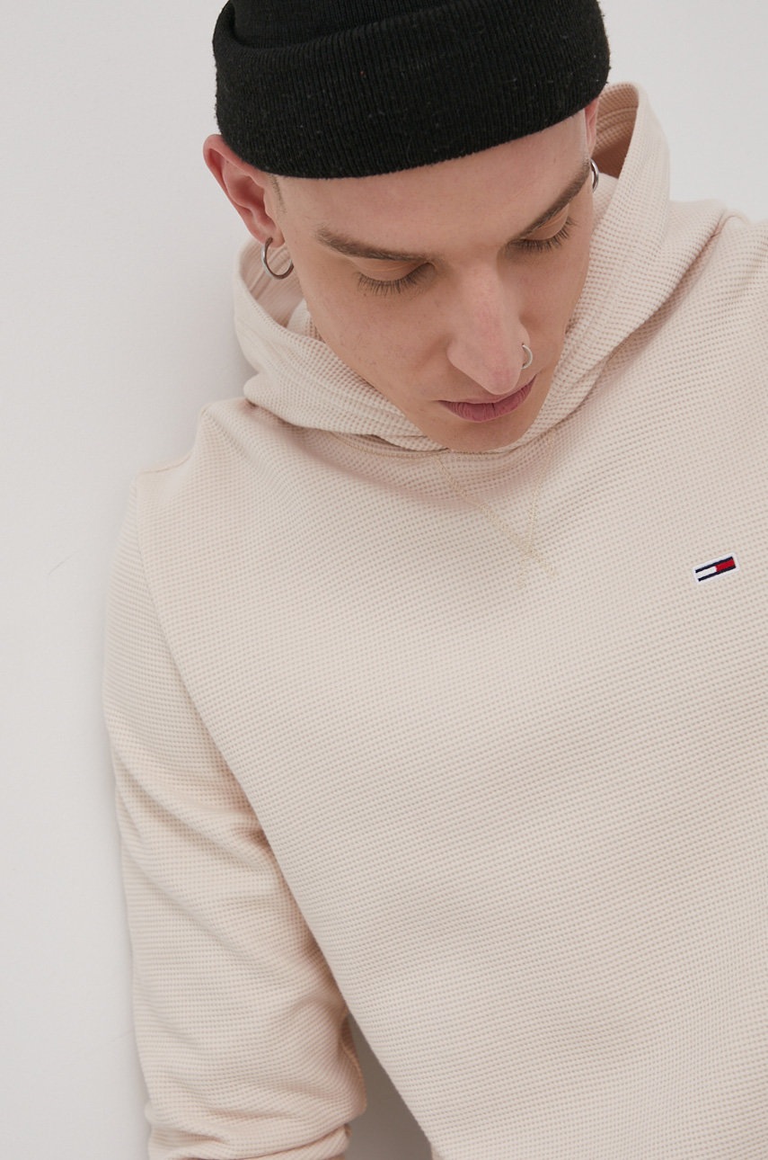 

Памучен суичър Tommy Jeans мъжки в прозрачен цвят с апликация, Бежов