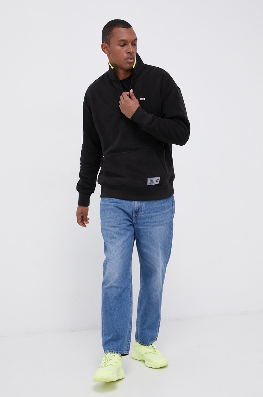 

Кофта Tommy Jeans мужская цвет чёрный с аппликацией