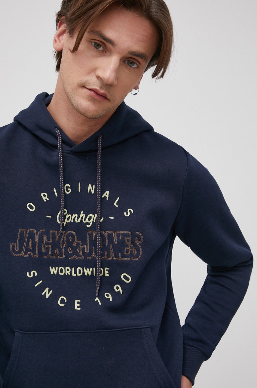 

Суичър Jack & Jones мъжки в тъмносиньо с апликация, Тъмносин