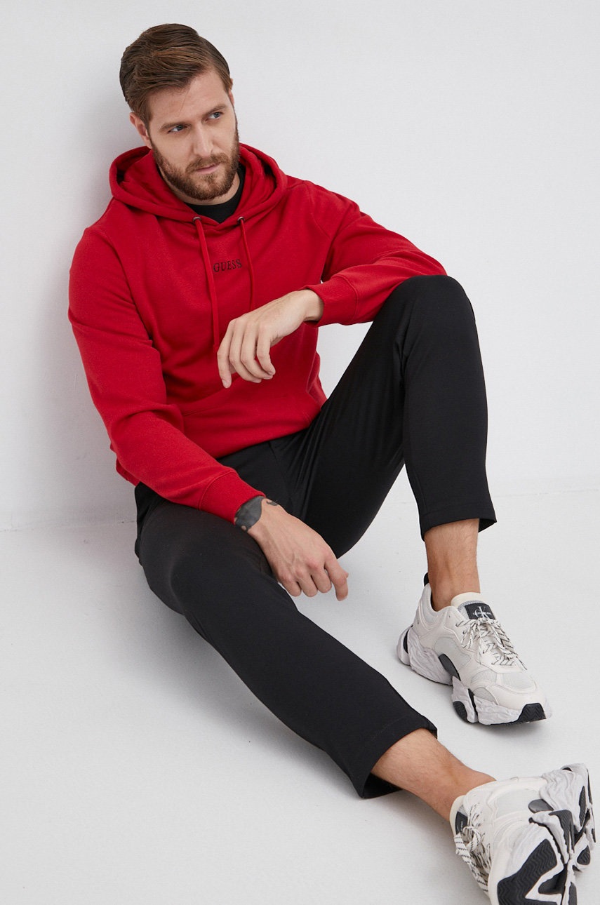 

Суичър Guess мъжки в меланж на червено, Червен