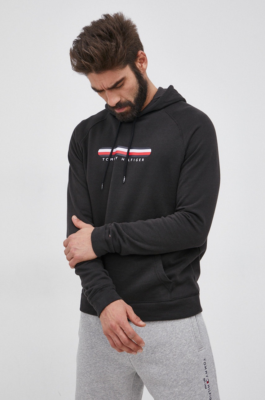 

Суичър Tommy Hilfiger мъжки в черно с изчистен дизайн, Черен