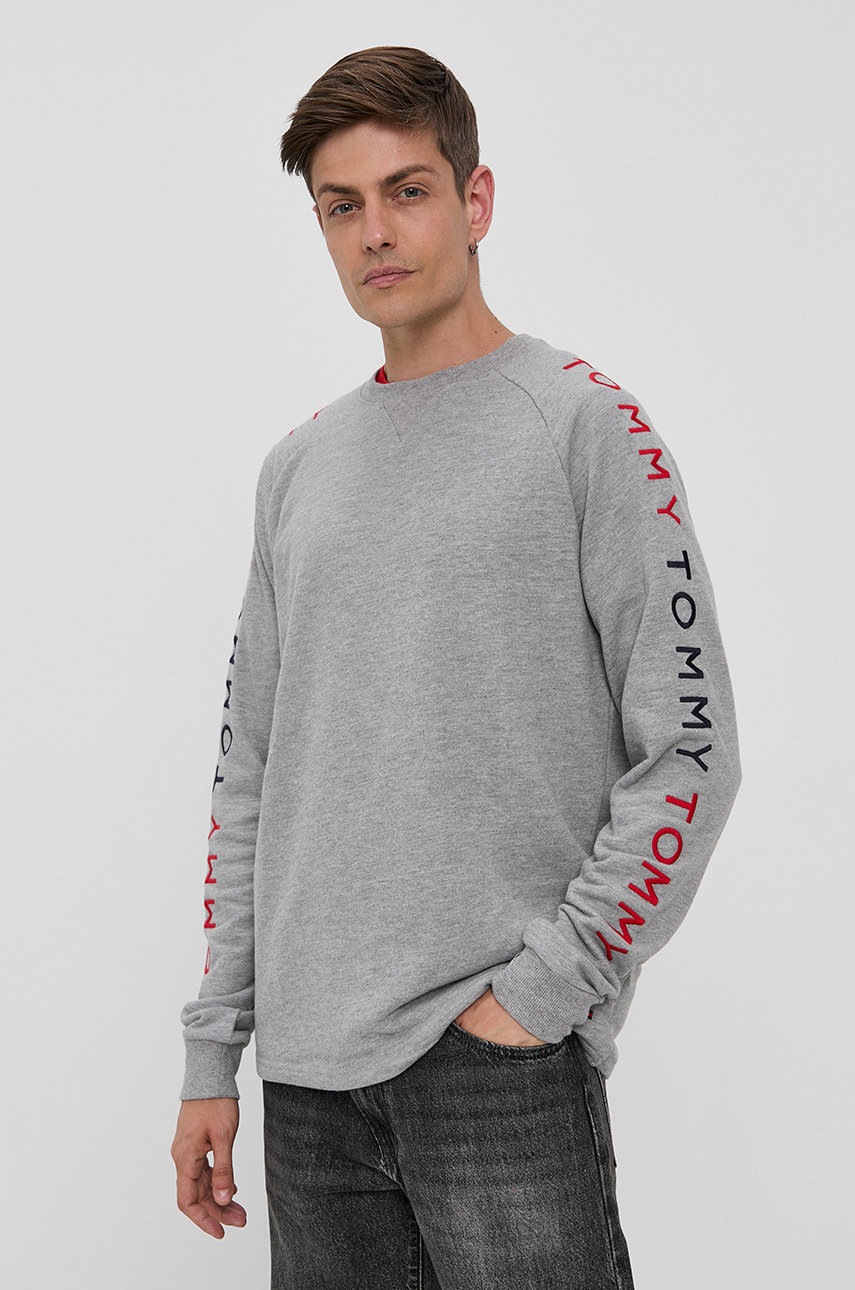

Кофта Tommy Hilfiger мужская цвет серый с аппликацией