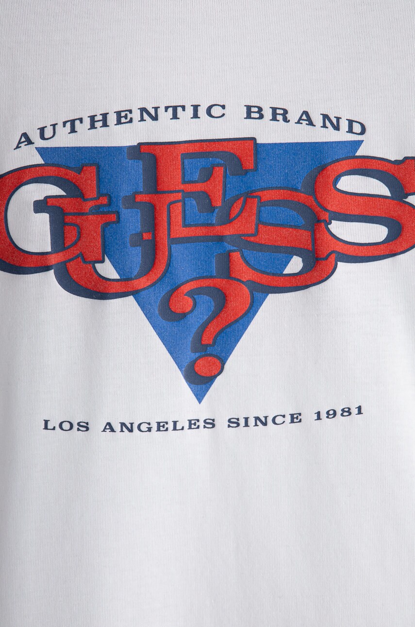 

Детский лонгслив Guess цвет белый с принтом