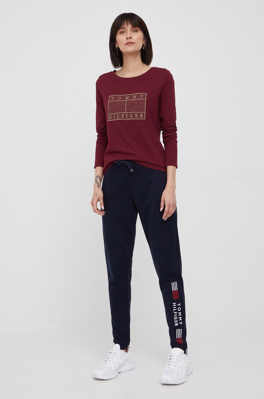

Хлопковый лонгслив Tommy Hilfiger цвет бордовый