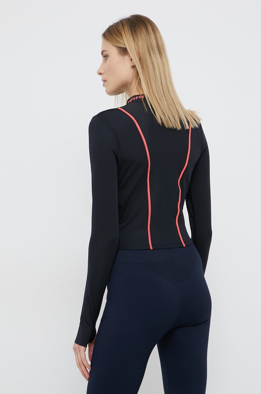 

Лонгслів Under Armour 1365641 колір чорний