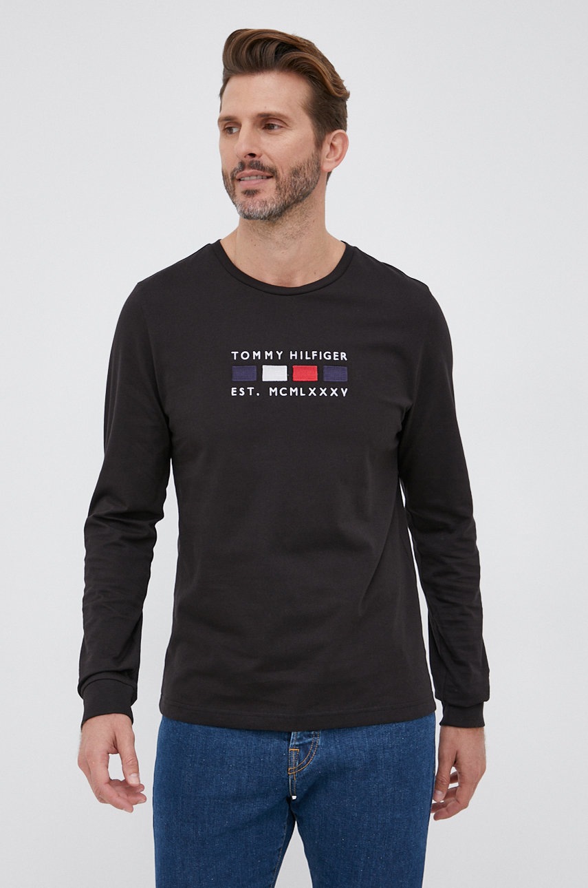 

Памучна блуза с дълги ръкави Tommy Hilfiger в черно с апликация, Черен