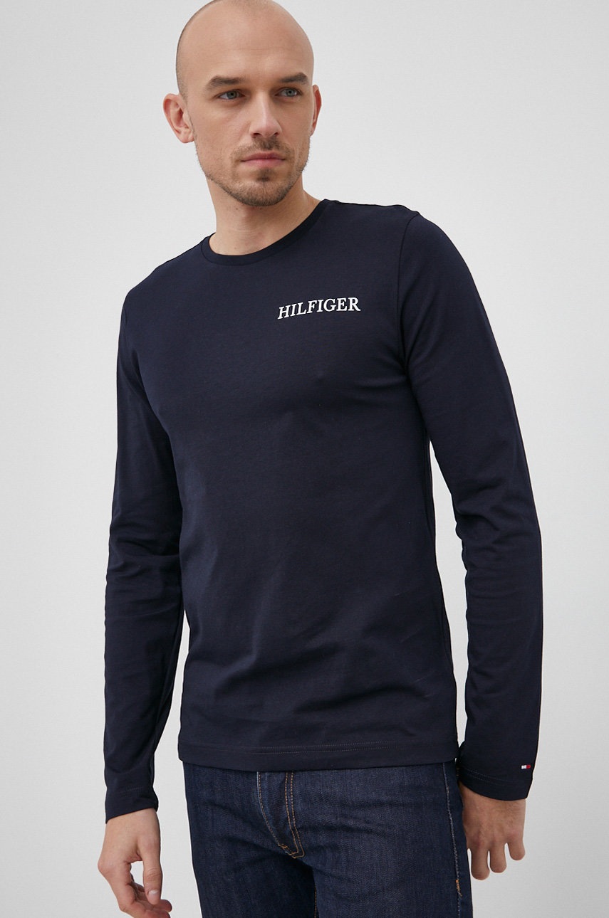 

Памучна блуза с дълги ръкави Tommy Hilfiger в тъмносиньо с принт, Тъмносин
