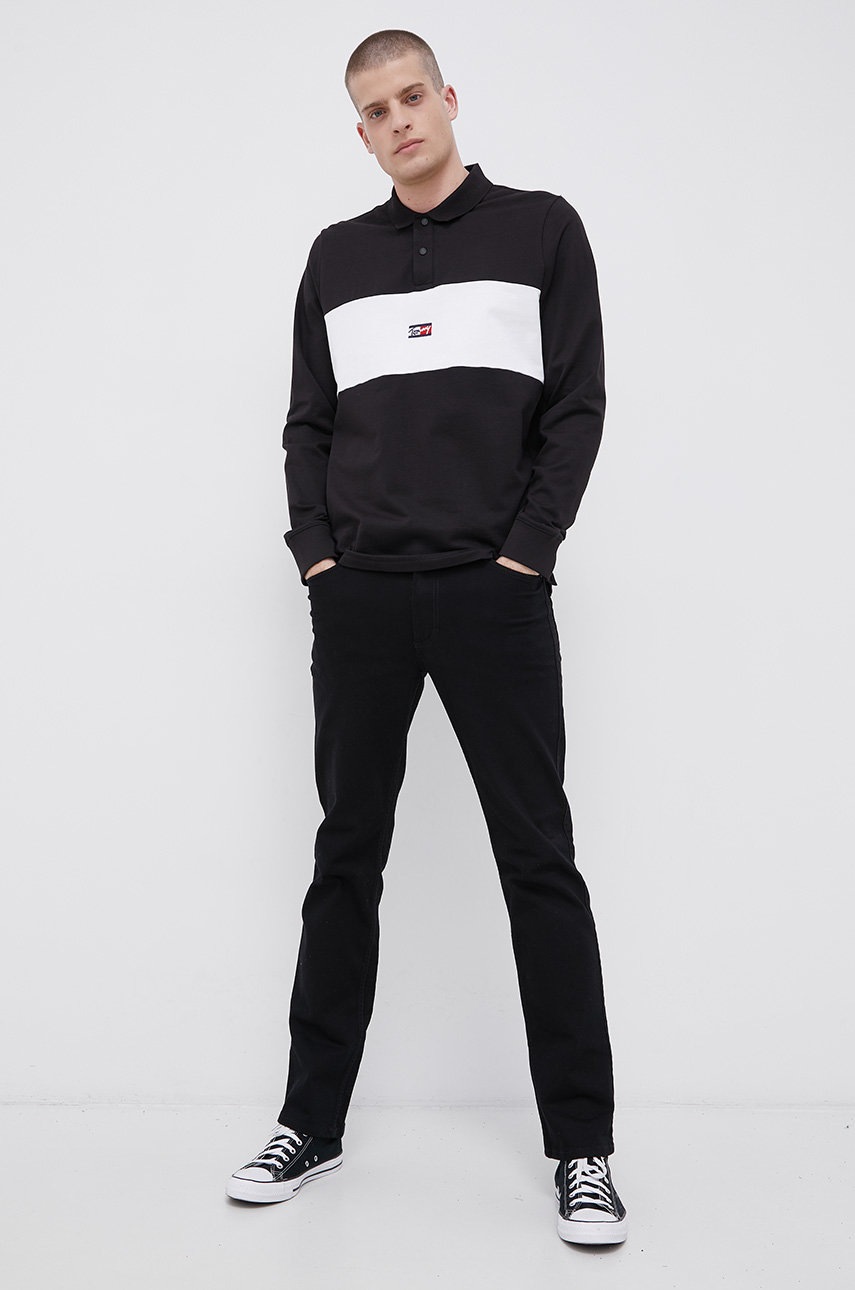 

Бавовняний лонгслів Tommy Jeans колір чорний гладкий