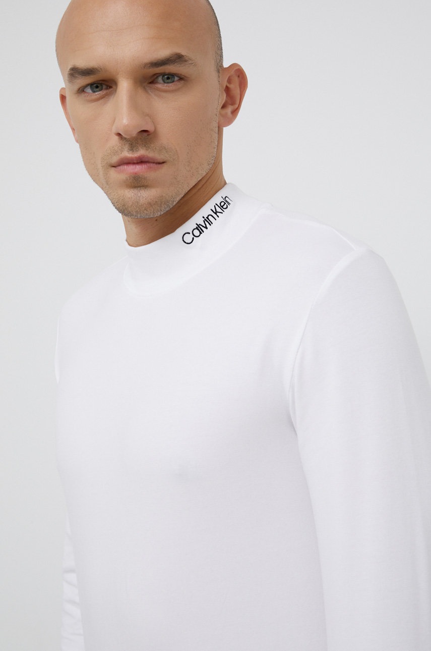 

Блуза с дълги ръкави Calvin Klein мъжка в бяло с изчистен дизайн, Бял
