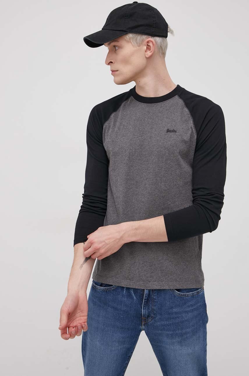 

Хлопковый лонгслив Superdry цвет серый меланж
