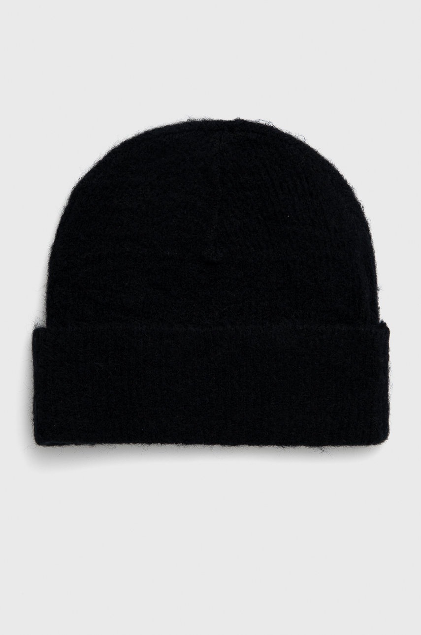 

Шапка Vero Moda в черно, Черен