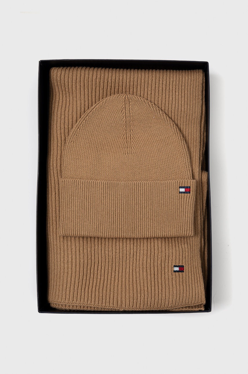 

Шапка и шал с кашмир Tommy Hilfiger в кафяво, Кафяв