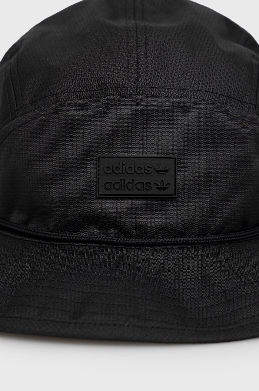 

Шляпа adidas Originals H25283 цвет чёрный