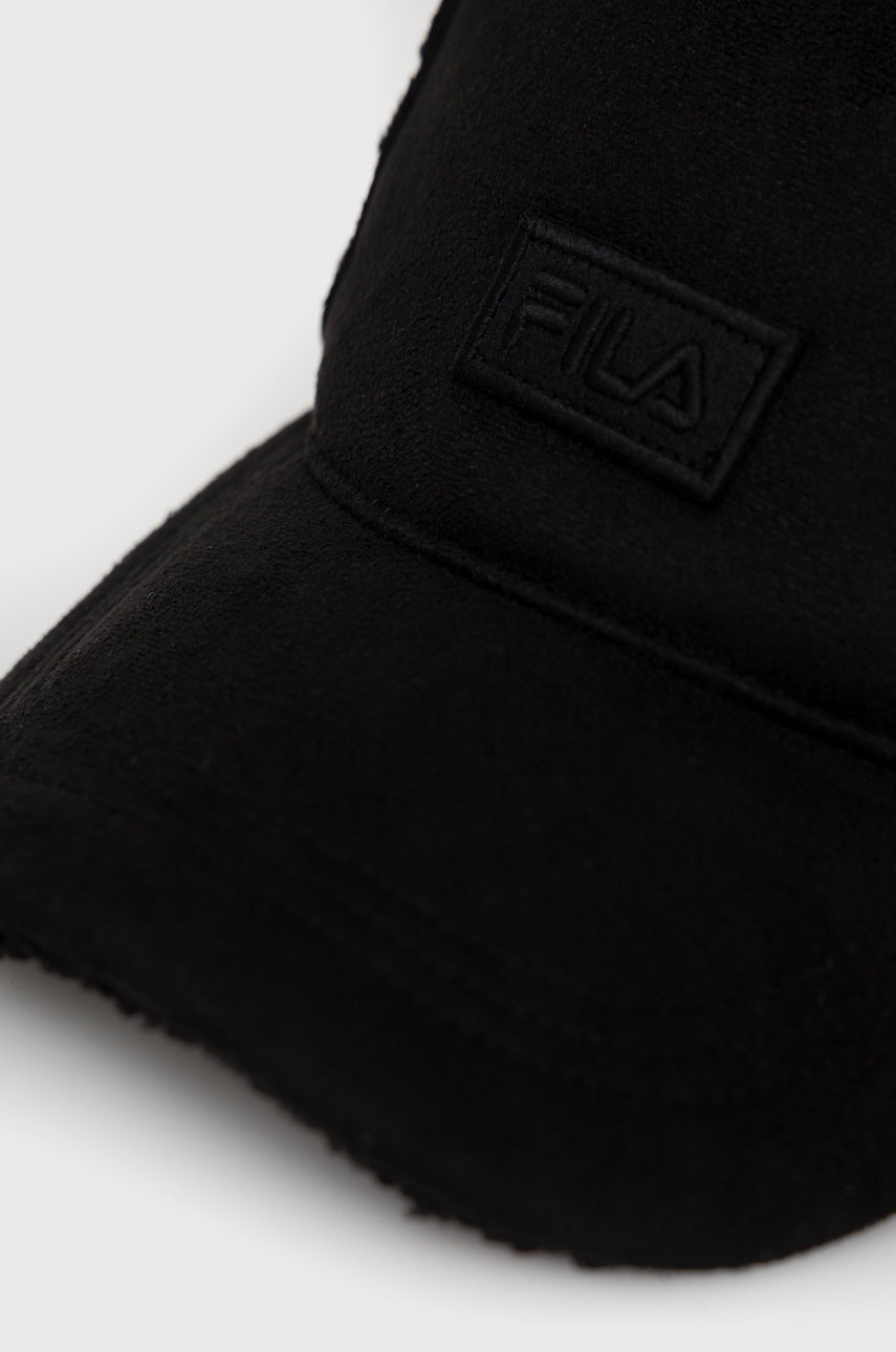 

Шапка Fila цвет чёрный гладкая