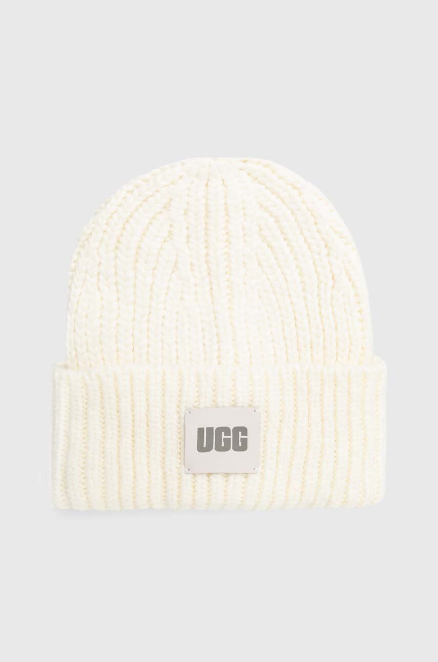 

Шапка з домішкою вовни UGG колір білий з товстого трикотажу
