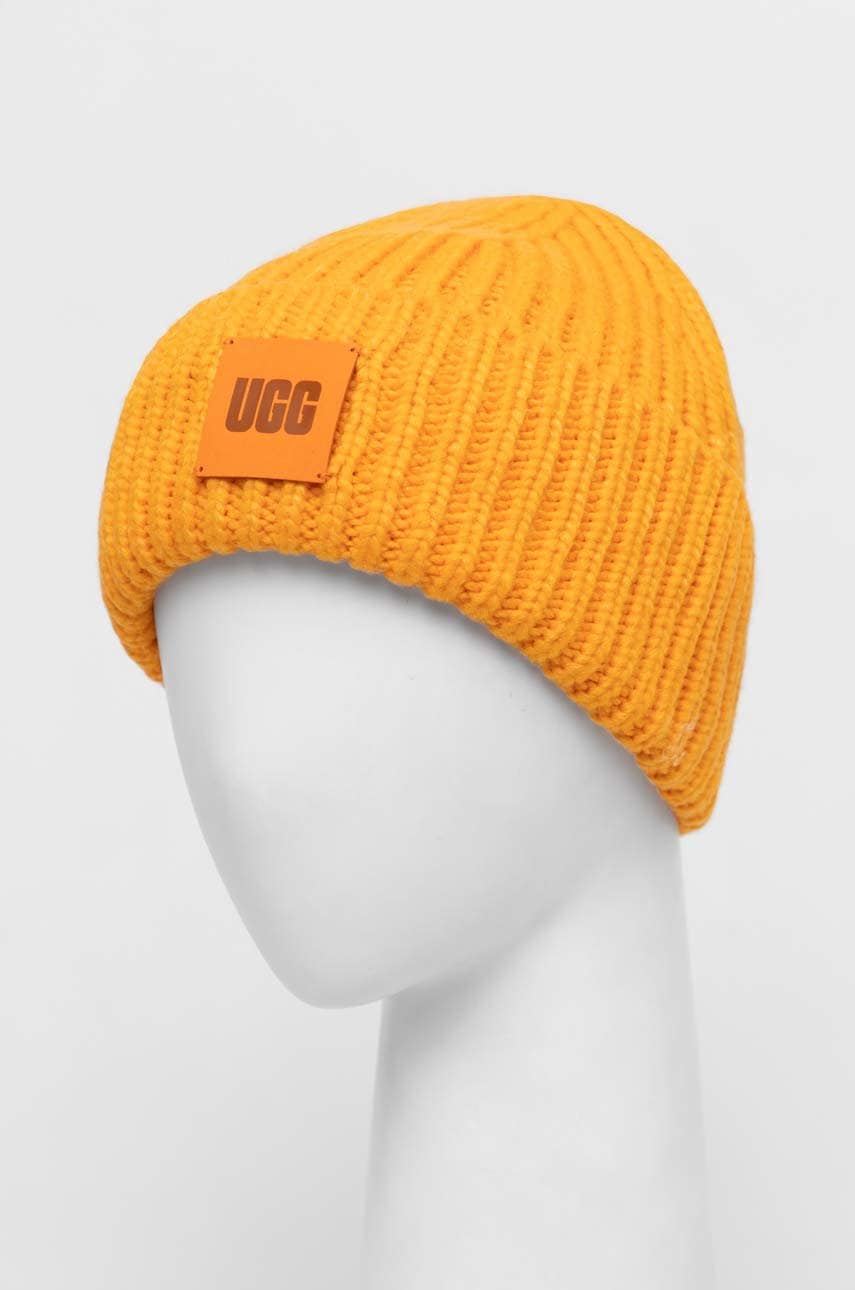 

Шапка з домішкою вовни UGG з товстого трикотажу 20061-WAST