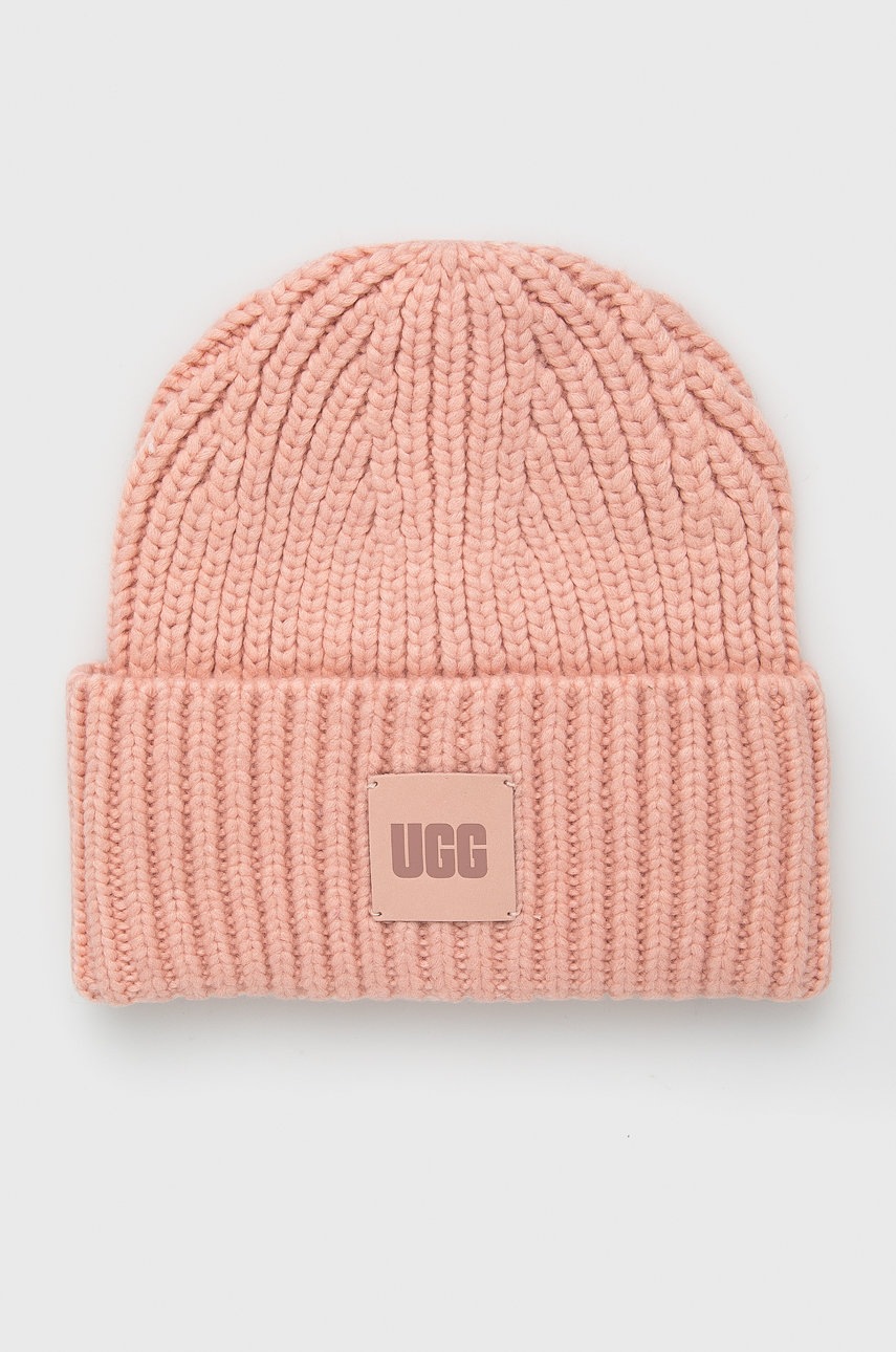 

Шапка с вълна UGG в розово от плътен трикотаж, Розов