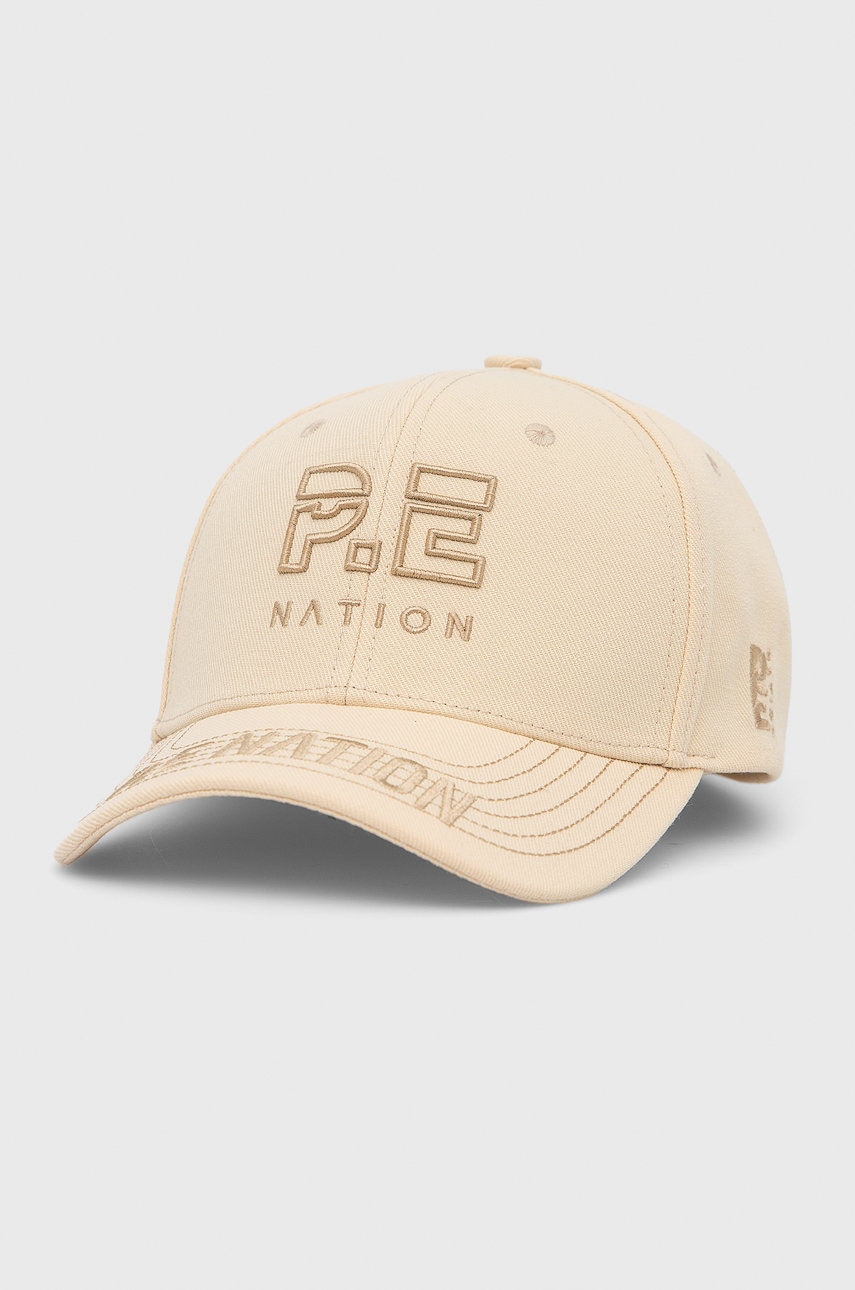 P.e nation culoarea bej, cu imprimeu