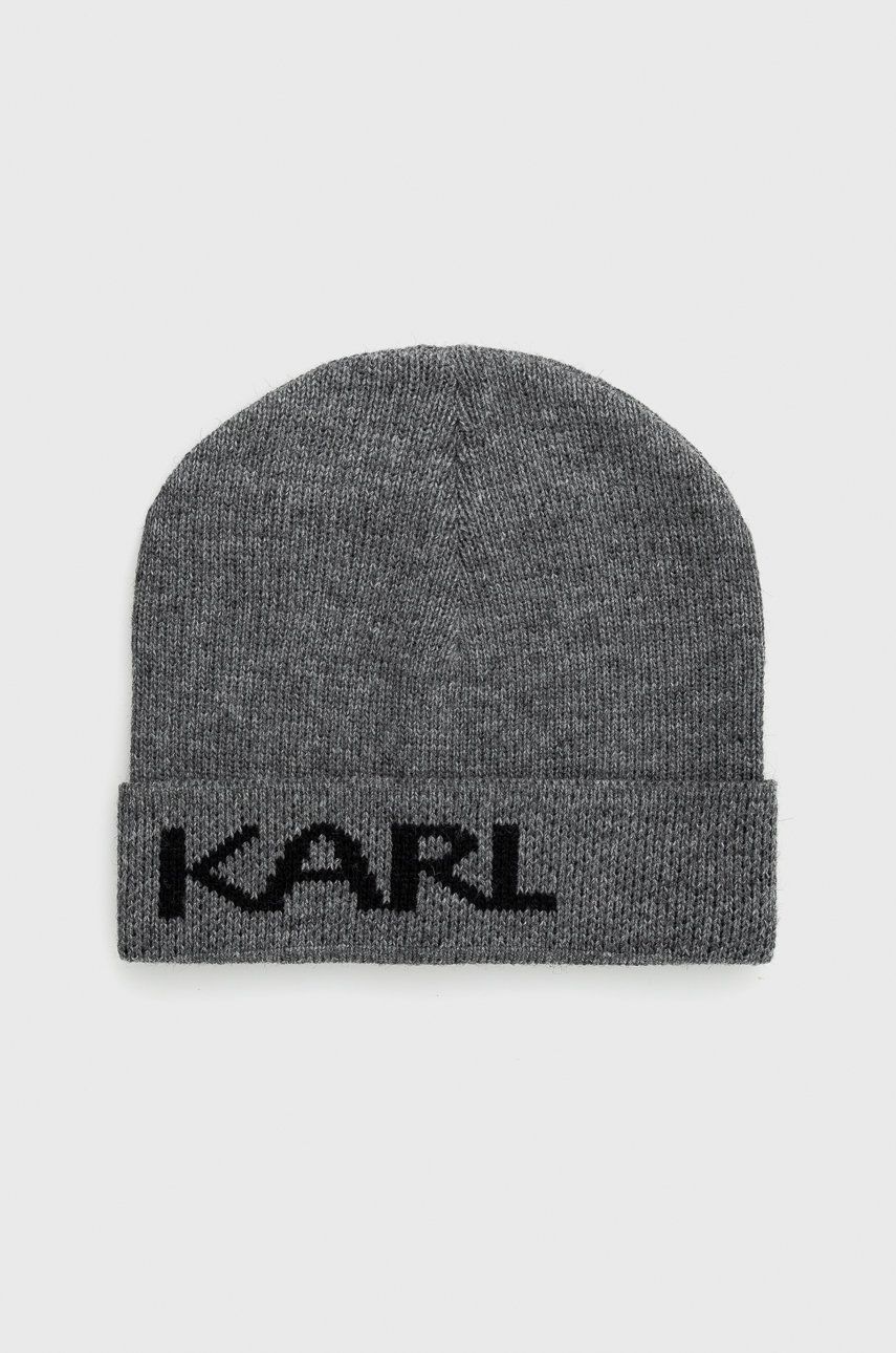 Čepice Karl Lagerfeld šedá barva, z tenké pleteniny - šedá -  74% Akryl