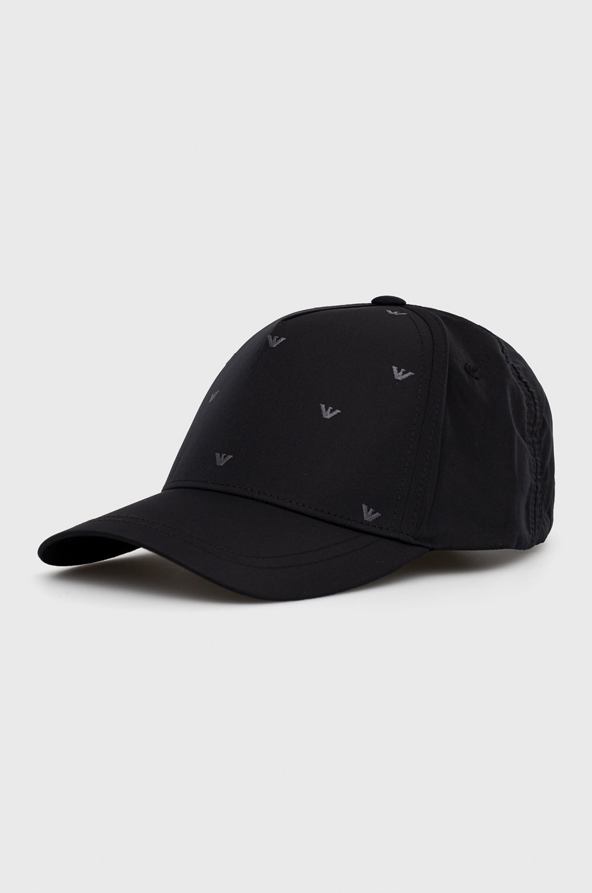 

Шапка Emporio Armani в черно с десен, Черен