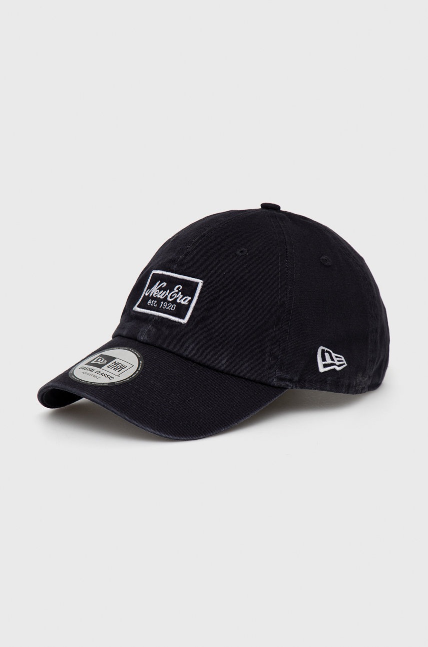 

Памучна шапка New Era в тъмносиньо с апликация, Тъмносин