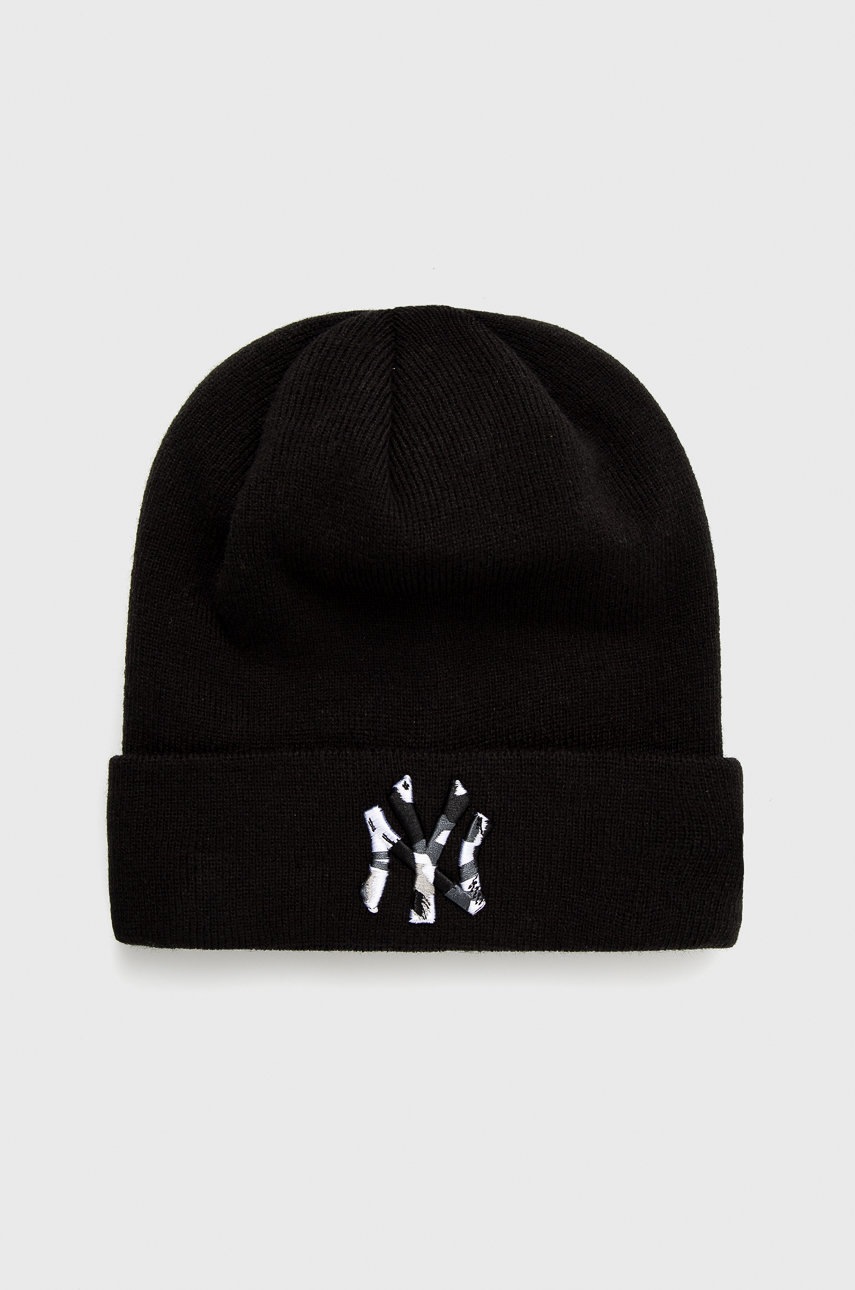 

Шапка New Era в черно с фина плетка, Черен