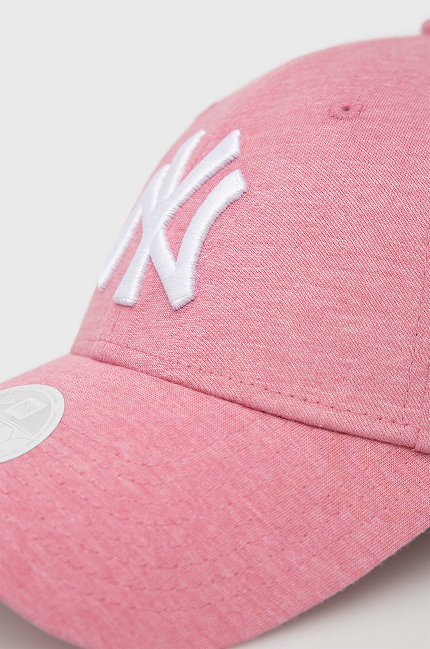 

Шапка New Era цвет розовый с аппликацией