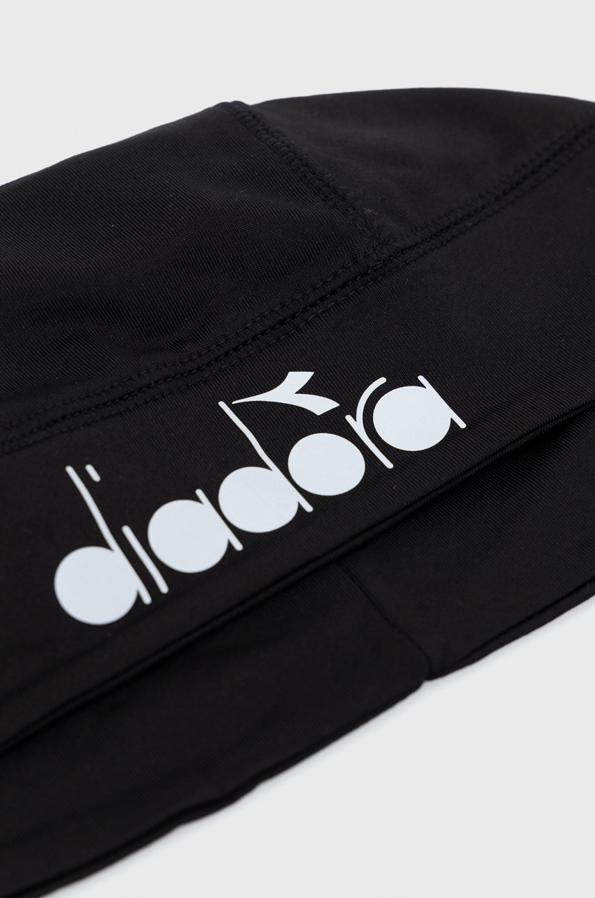

Шапка Diadora цвет чёрный из тонкого трикотажа
