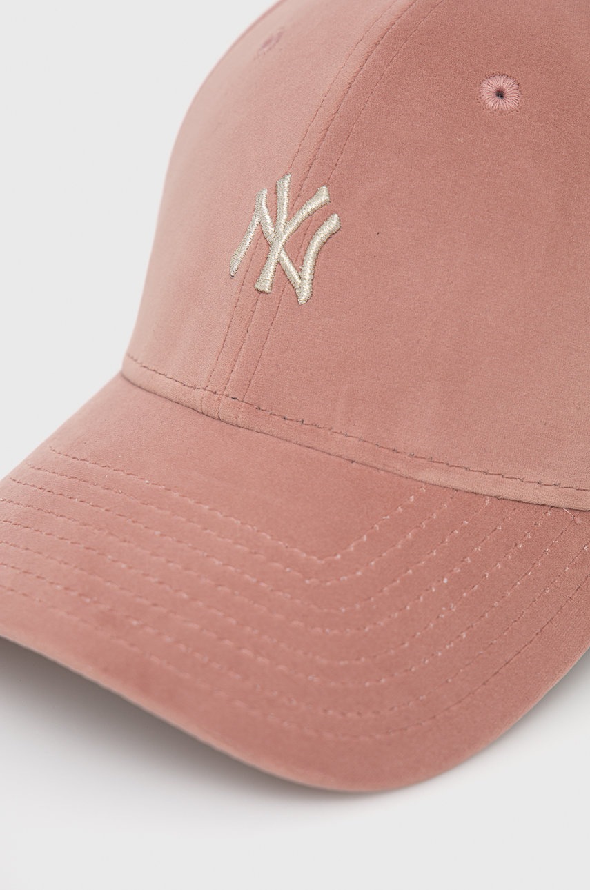 

Шапка New Era цвет розовый гладкая
