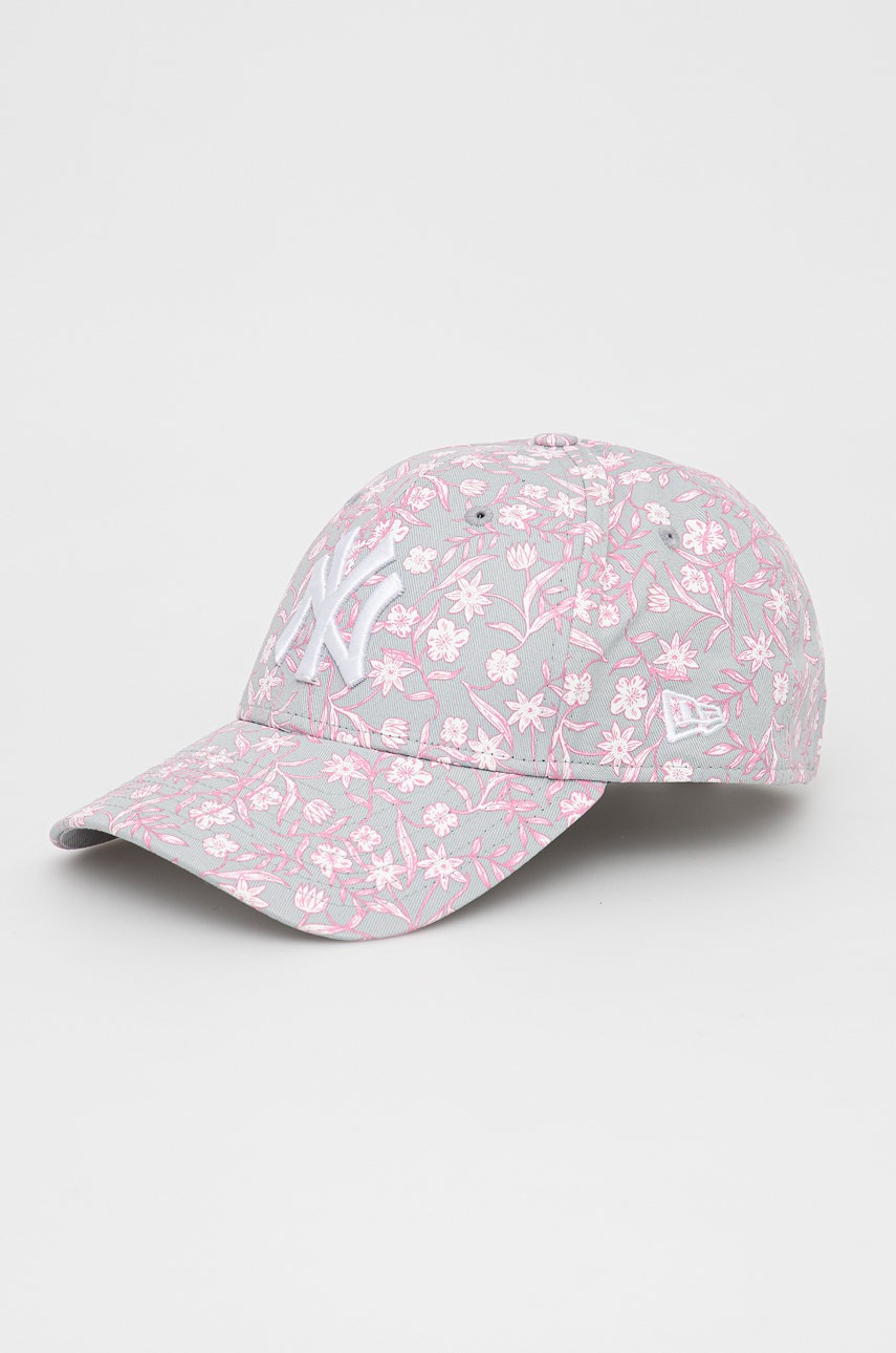 

Памучна шапка New Era в сиво с десен, Сив