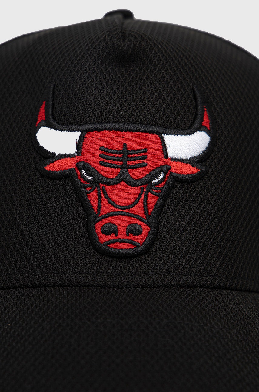 

Шапка New Era цвет чёрный с аппликацией