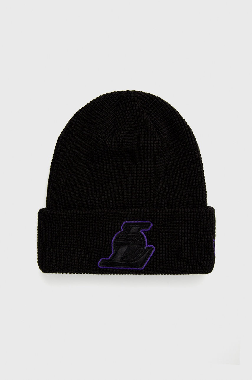 

Шапка New Era в черно с фина плетка, Черен