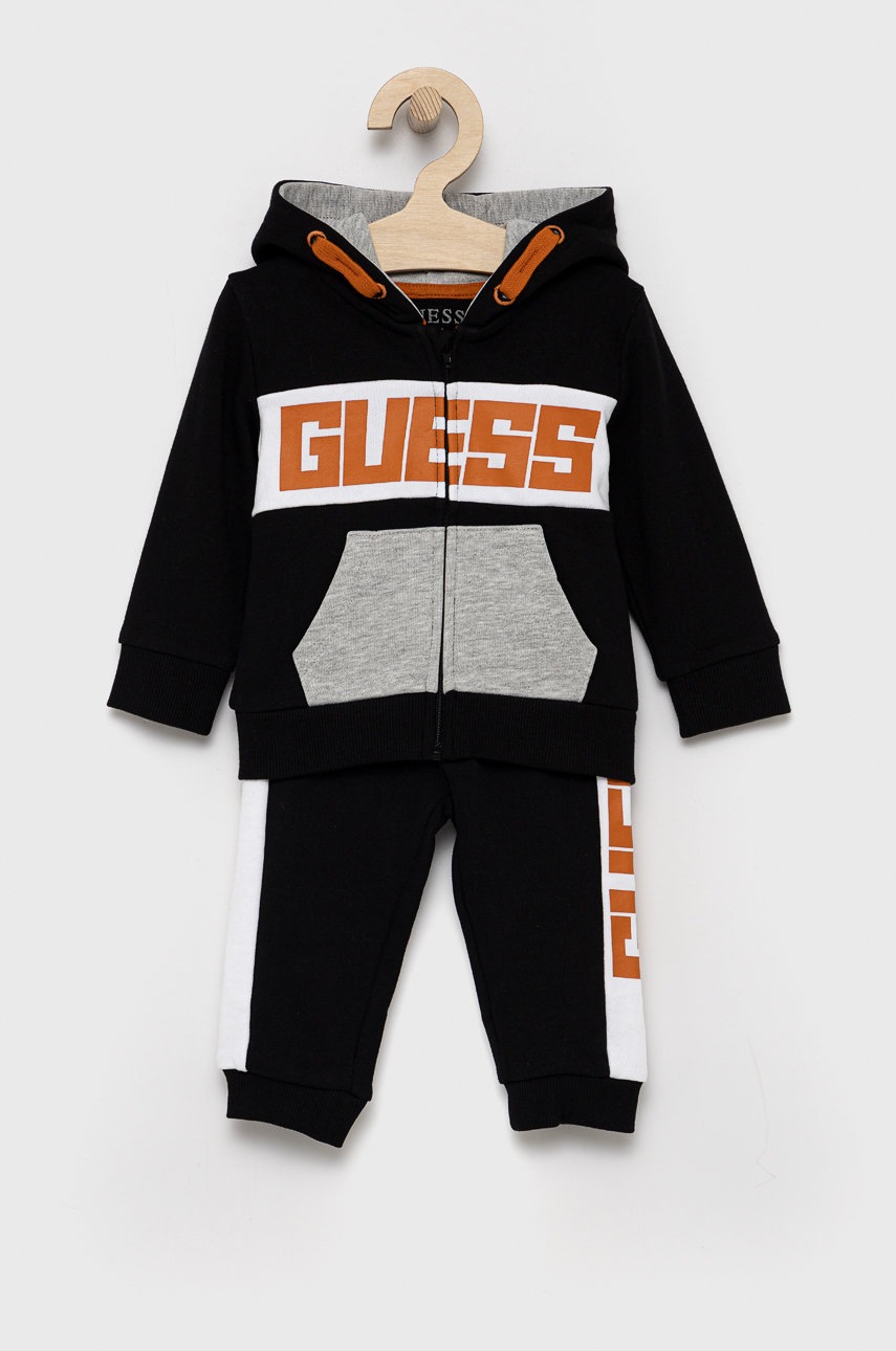 

Детски памучен анцуг Guess в черно, Черен