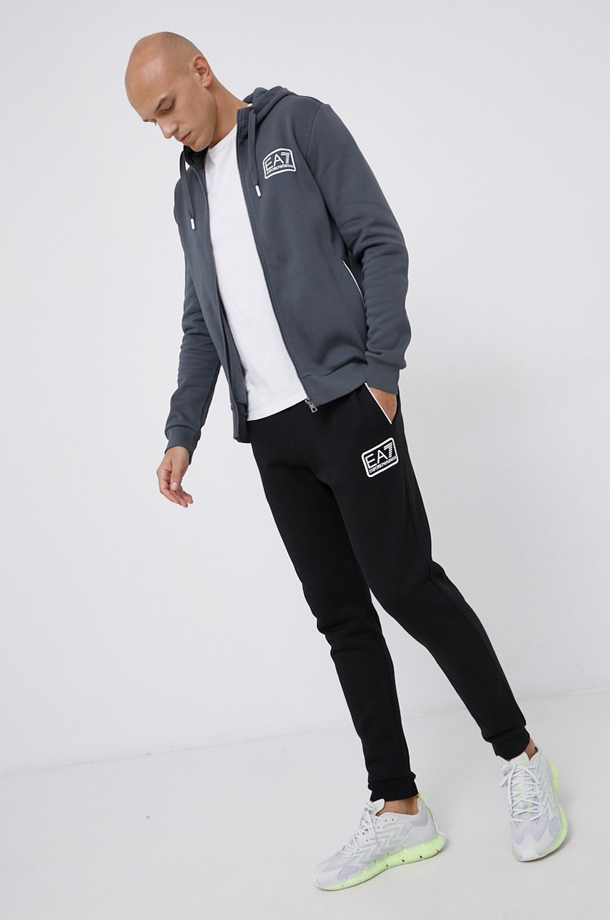 

Анцуг EA7 Emporio Armani мъжки в сиво, Сив
