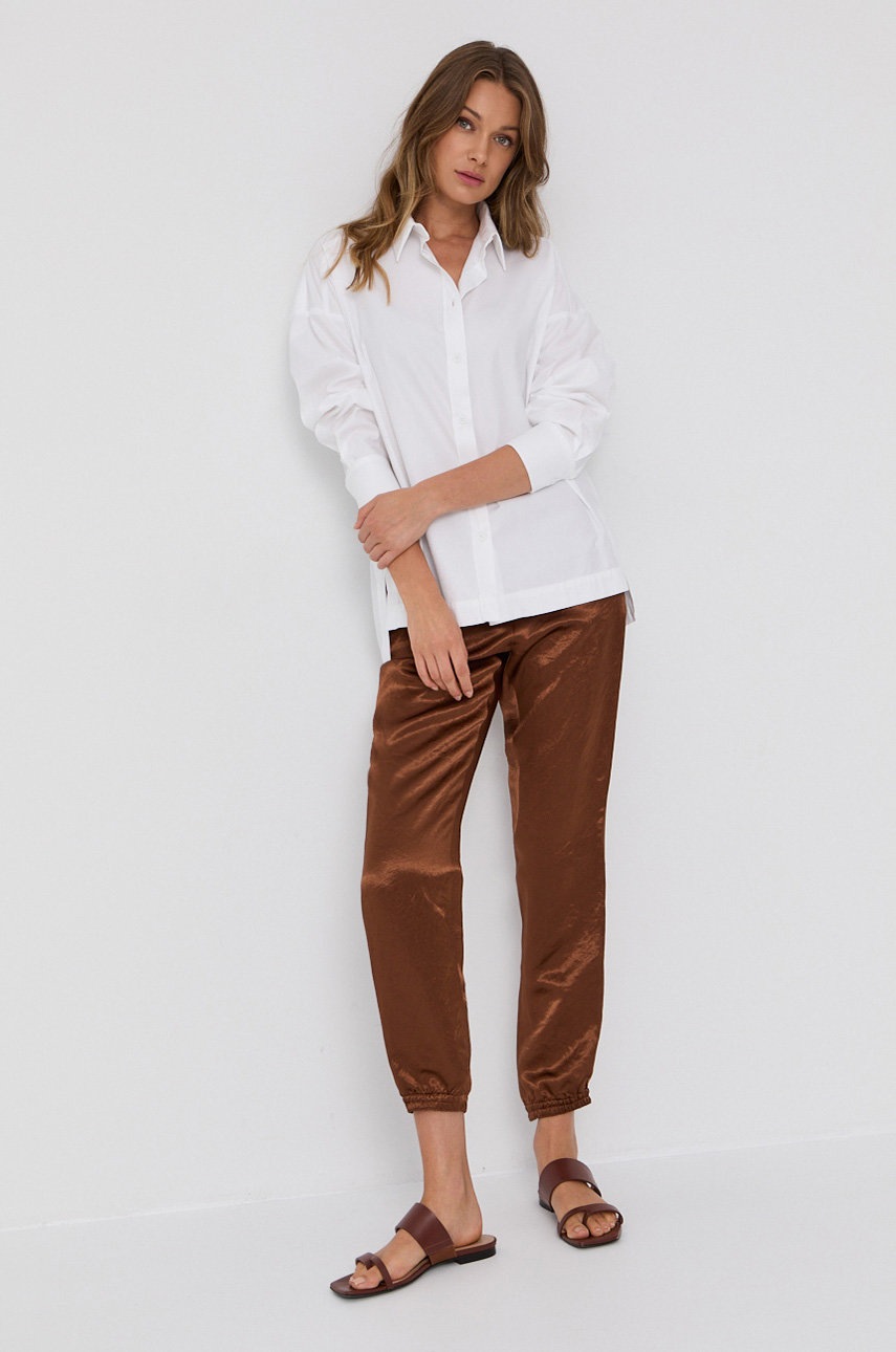 

Рубашка Max Mara Leisure женская цвет белый relaxed классический воротник