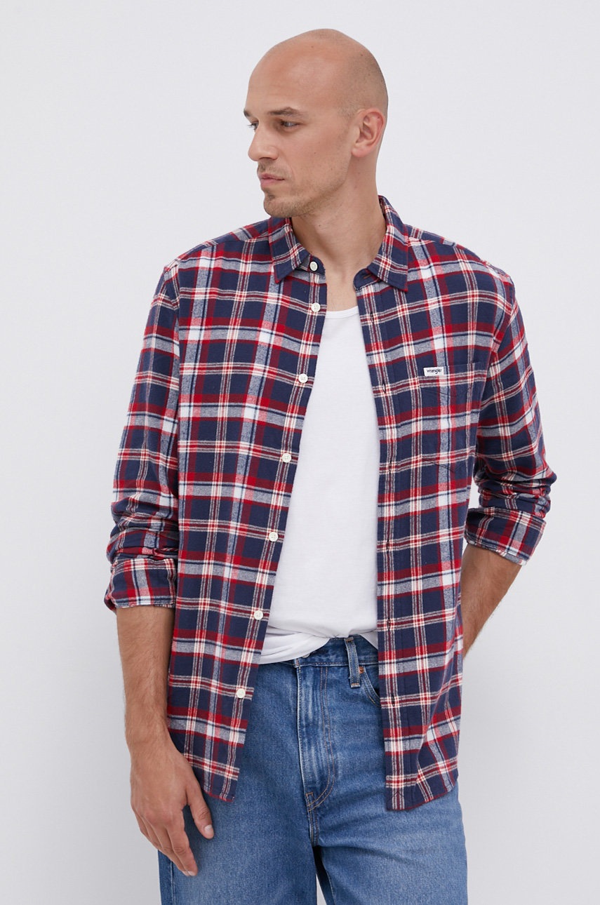 

Памучна риза Wrangler мъжка в червено с кройка по тялото с класическа яка, Червен