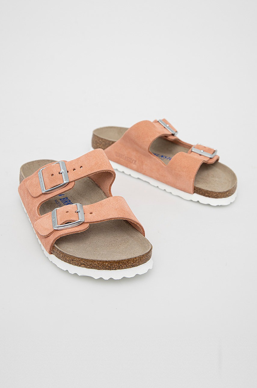 

Замшеві шльопанці Birkenstock жіночі колір рожевий